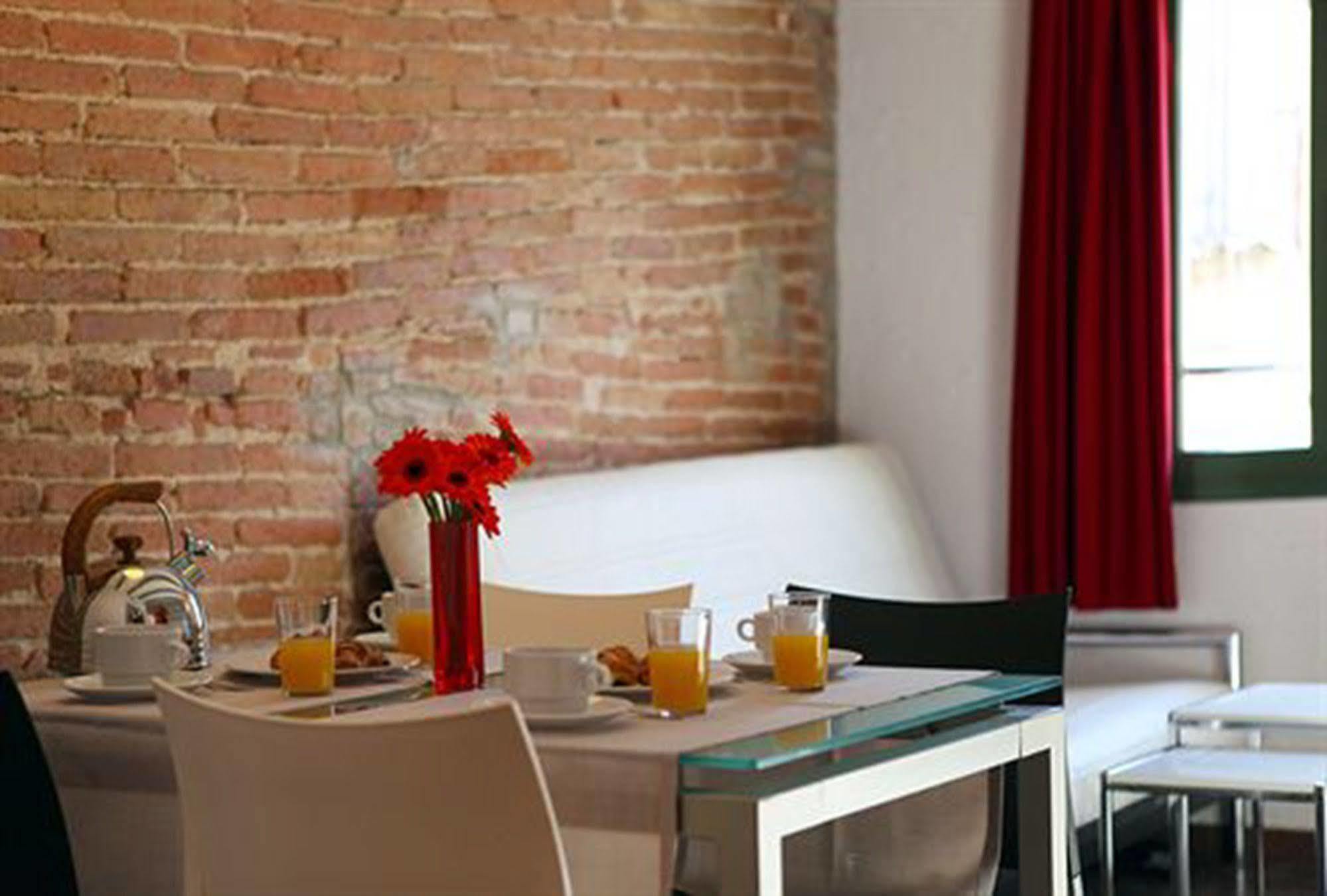 Apartaments Ciutat Vella Barcelona Exterior foto